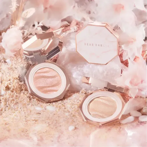 phan-bat-sang-dear-dahlia-blooming-edition-endless-glow-illuminator-9-2g-4