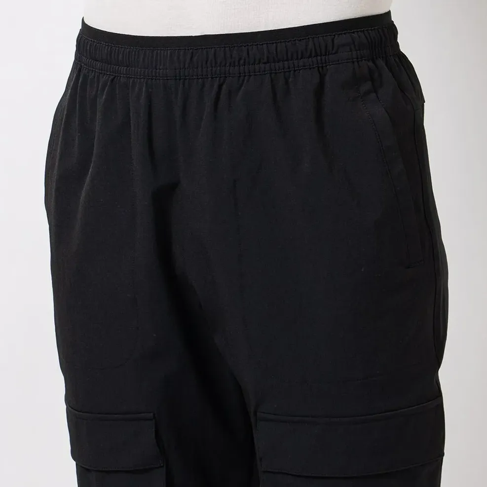 active-ess-woven-pant-100075607-4