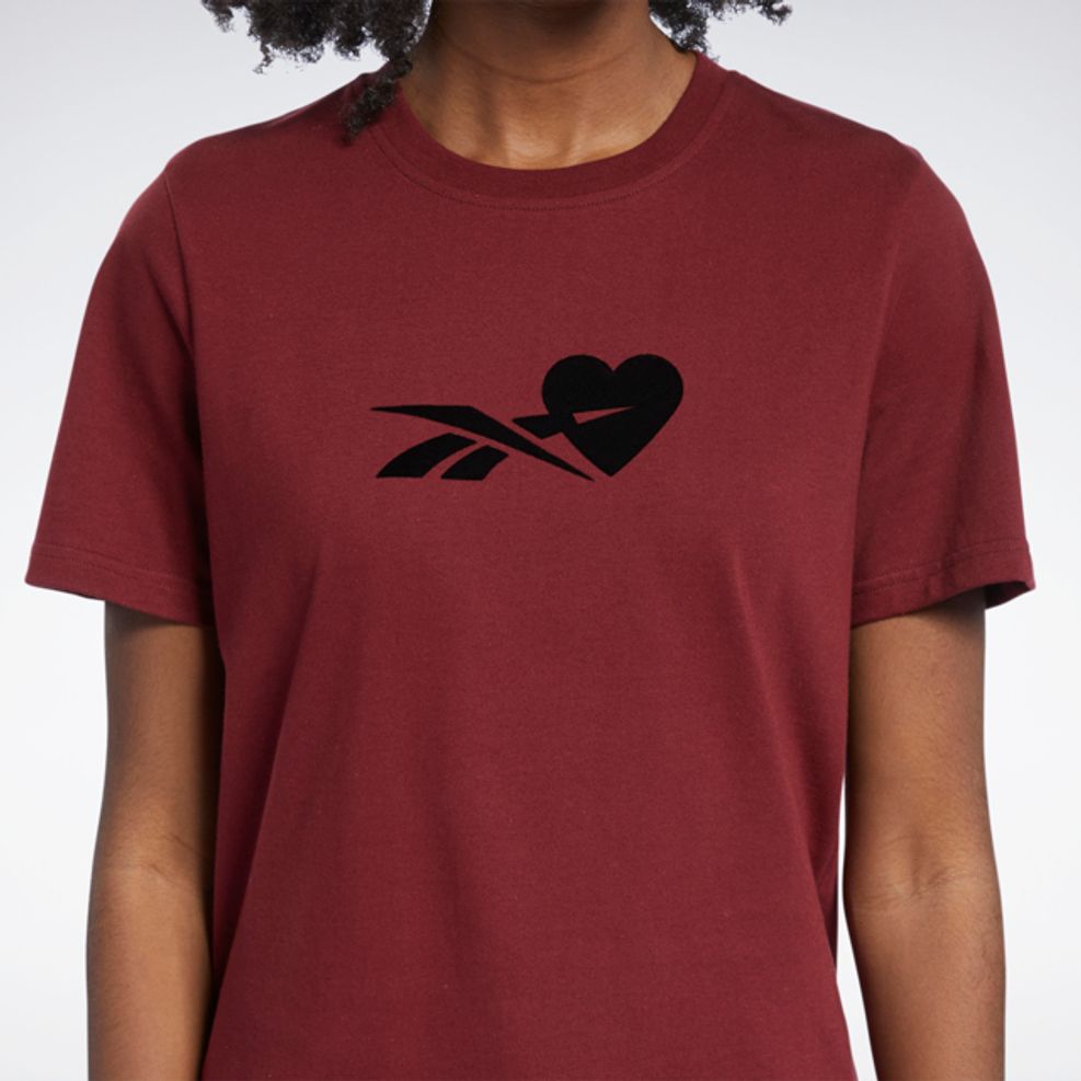 cl-valentines-day-tee-gn4657-3