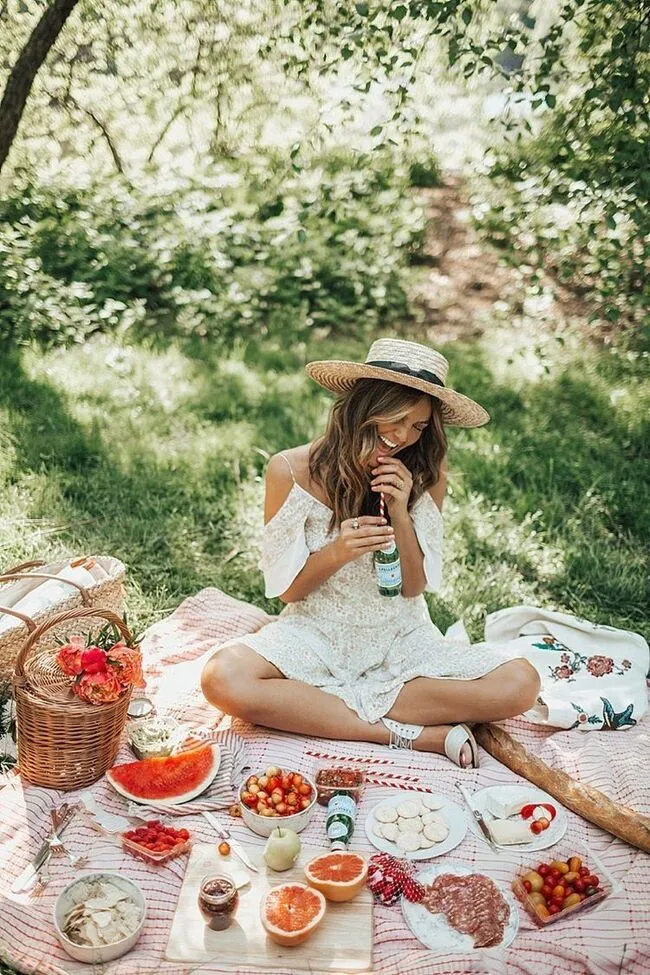 15 Ý tưởng chụp ảnh picnic xinh xỉu mà hội chị em không thể bỏ qua