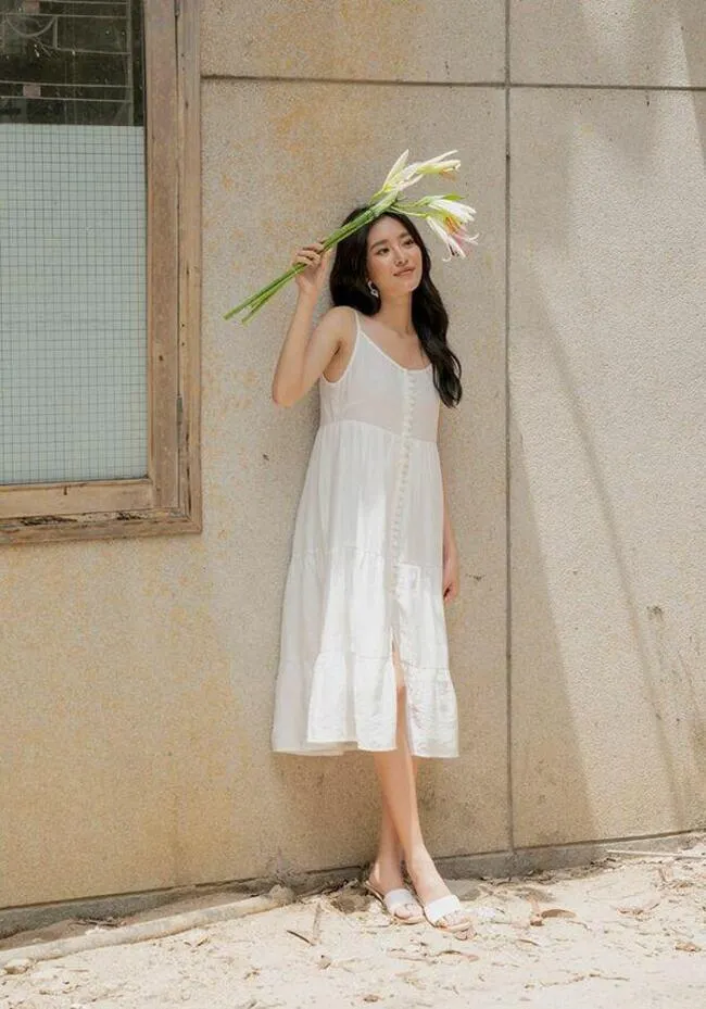 Lưu Ngay 24 Cách Tạo Dáng Chụp Ảnh Đẹp Khi Mặc Váy Dài, Váy Xòe