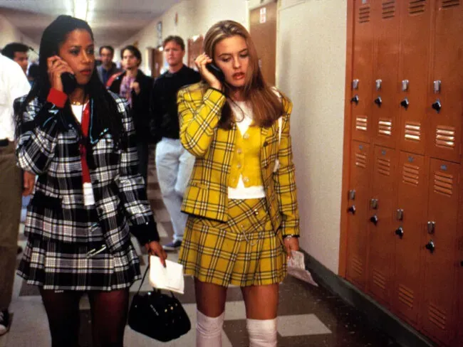 Trang phục học đường của các nữ sinh Mỹ được tái hiện lại trong bộ phim Clueless năm 1995